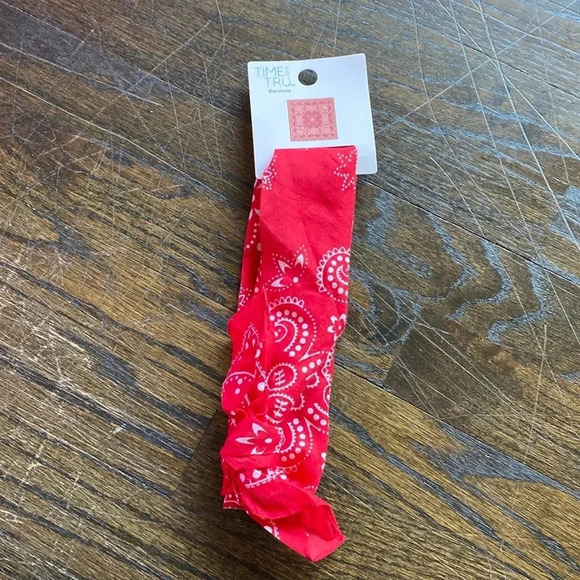 NWT Time and Tru Red Bandana - Picture 1 of 3
